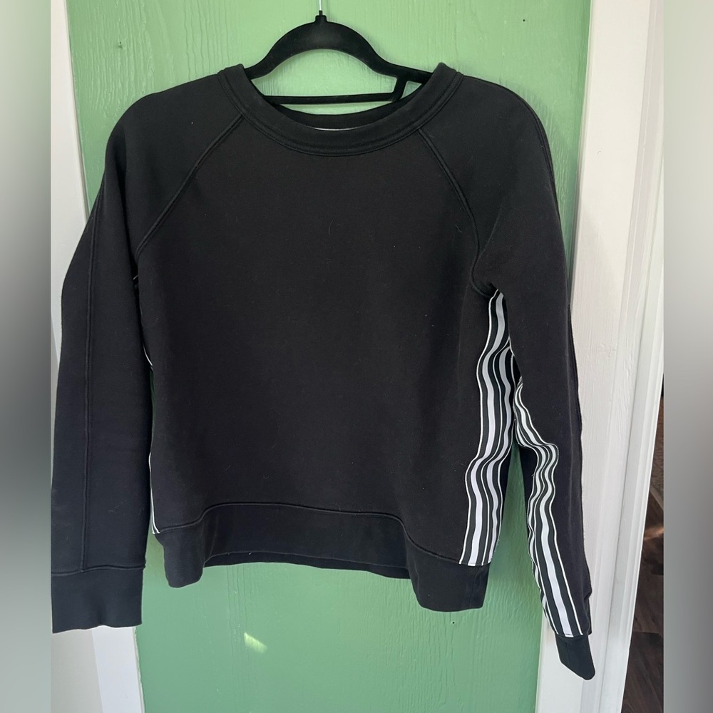 Black sweatshirt from Athleta